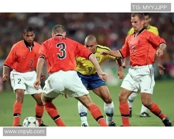 98年世界杯经典对决荷兰队与韩国队的精彩瞬间回顾